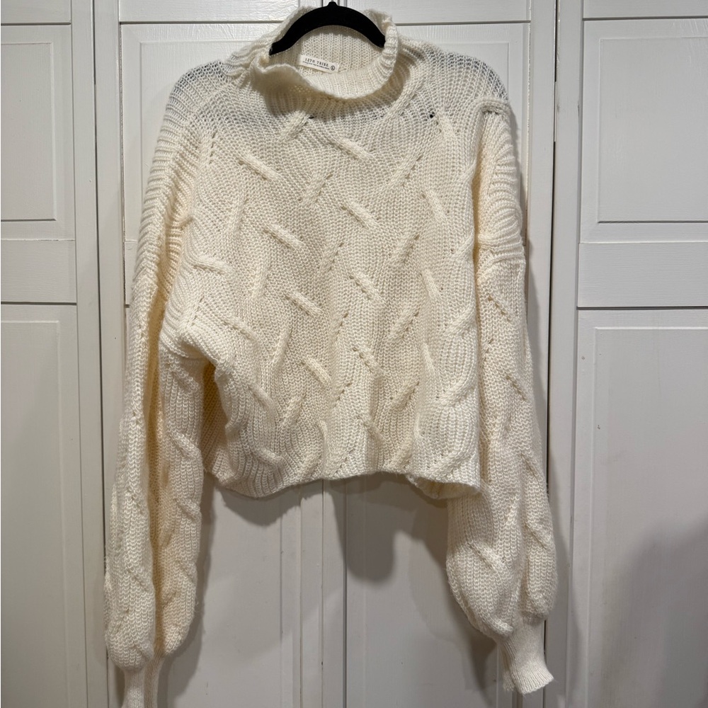 12th‎ tribe cable knit sweater size  large NWOT